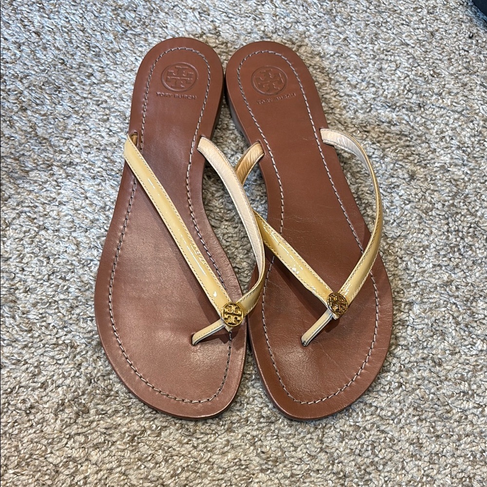 Tory Burch Tan and Brown Sandals Classic Style